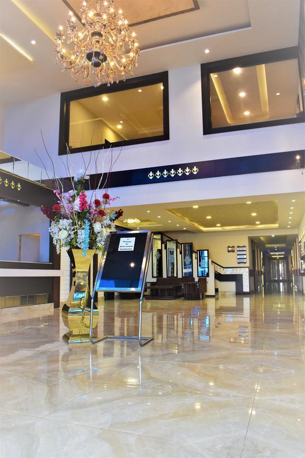 Phagwāra Hotel Ashish Continental מראה חיצוני תמונה