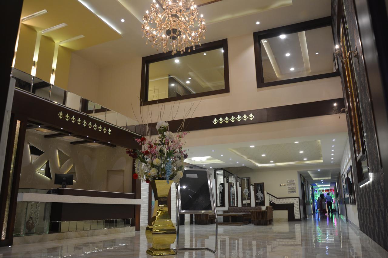 Phagwāra Hotel Ashish Continental מראה חיצוני תמונה