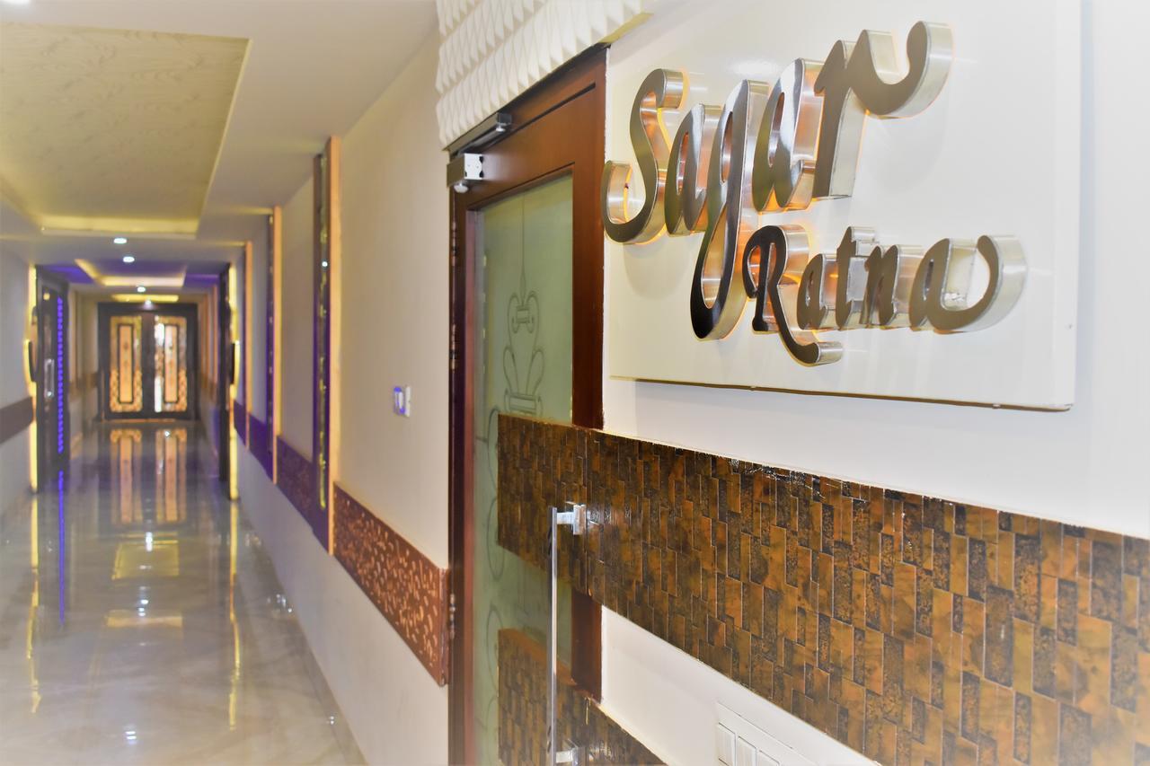 Phagwāra Hotel Ashish Continental מראה חיצוני תמונה